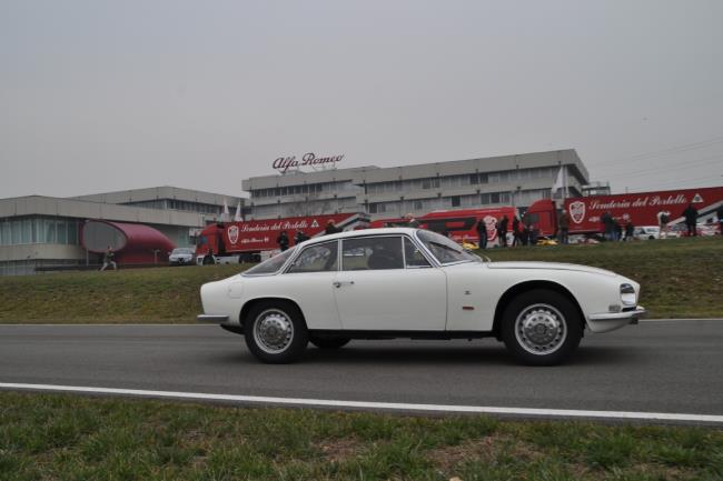 Alfa Romeo 2600 SZ Zagato - 11